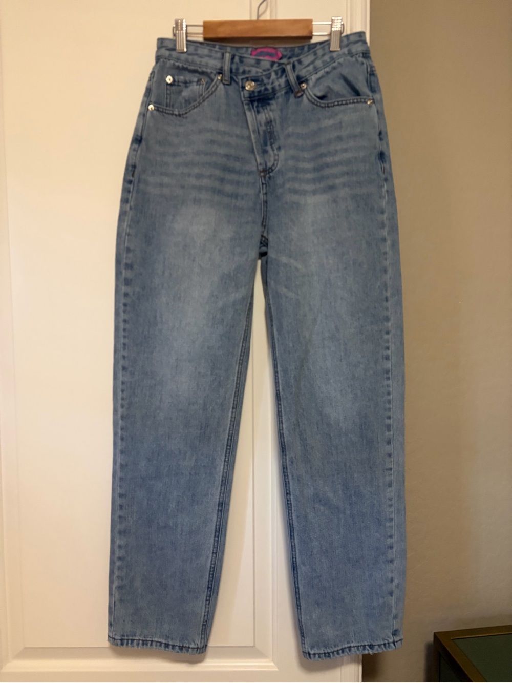 💙💗Edikted 🎀 Crossover Button Cross Waist Vintage Trendy Inspired Jeans 💙💗